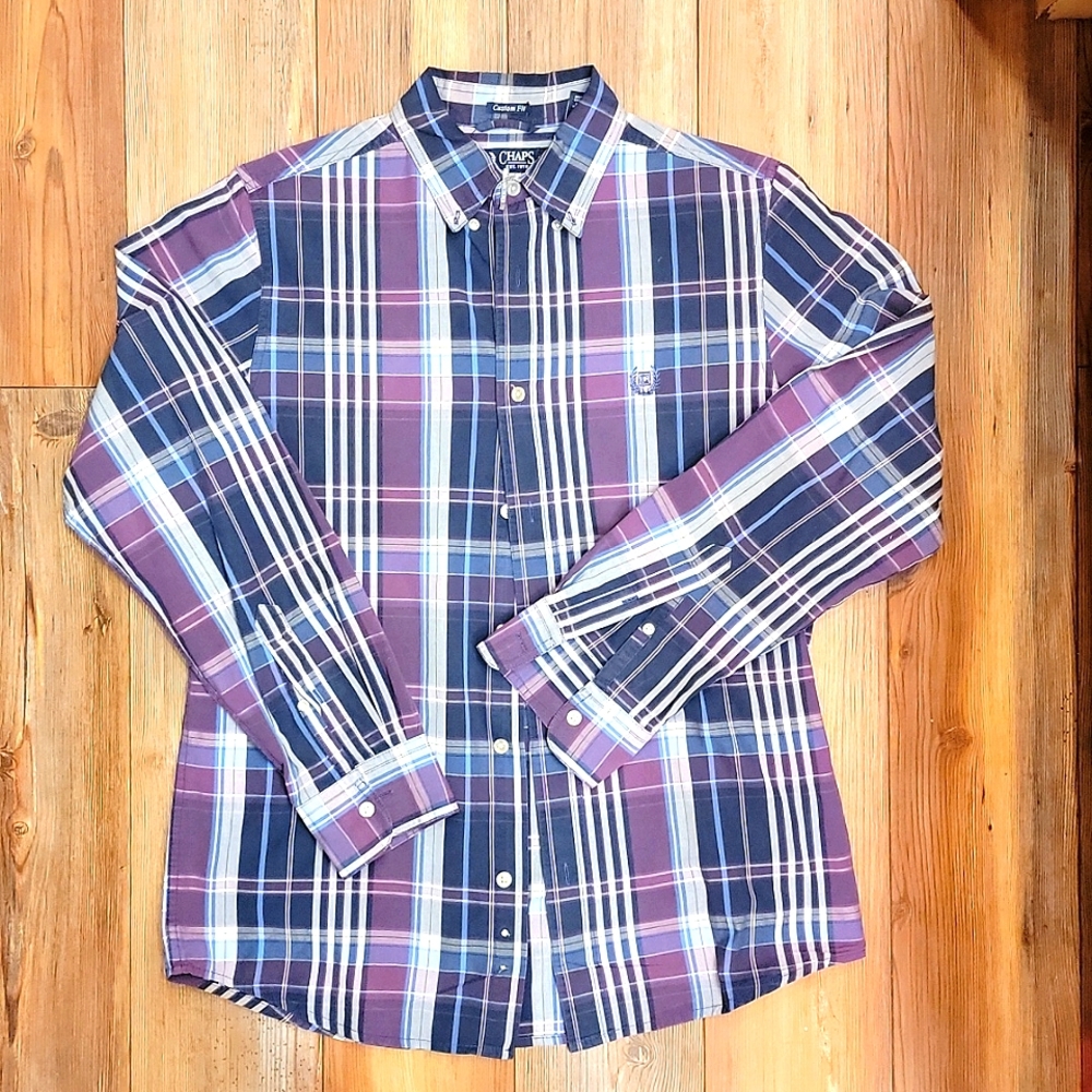 Men's plaid button down shirt